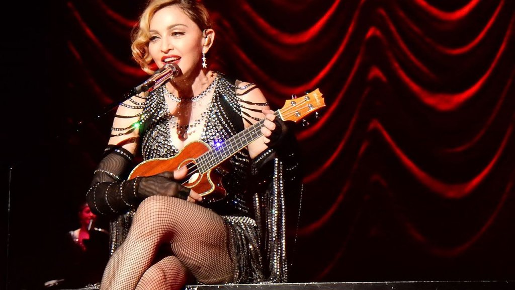 Madonna_-_Rebel_Heart_Tour_Cologne_2_(22851518577)