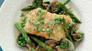 0003_Hake-with-clams-asparagus-peas-and-parsley