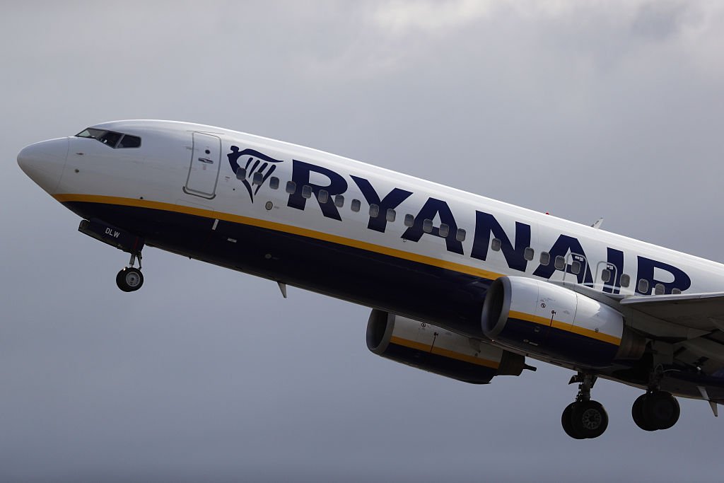 Ryanair Cut Profit Forecast After Post-Brexit Pound Plunge