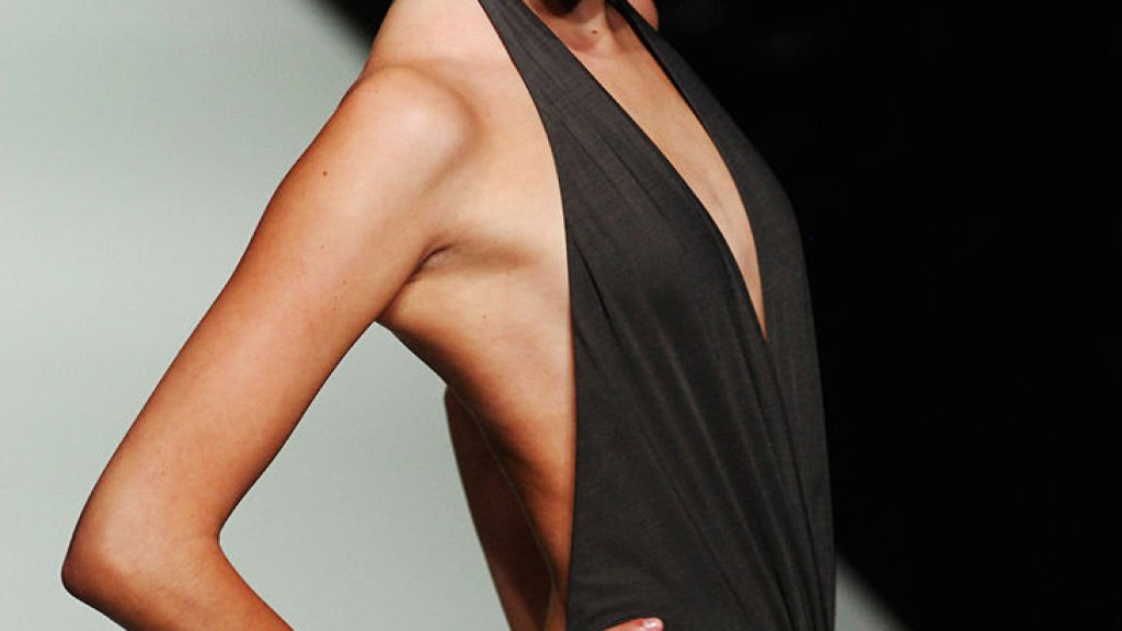 RAFW S/S 2008/09 - Lisa Ho Catwalk