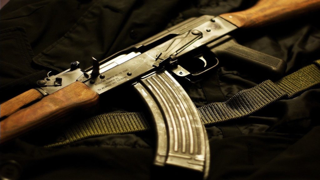 avtomat-kalashnikov-AK-47