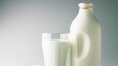 През 2011 г. според официалните данни само около 50% от произвежданото мляко у нас отговаряше на европейските хигиенни и санитарни изисквания