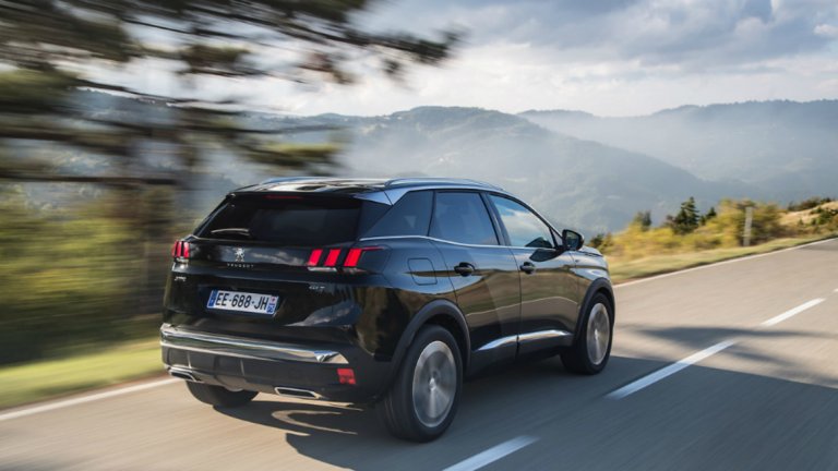 Toва е петият автомобил Peugeot, който печели званието "Автомобил на годината"