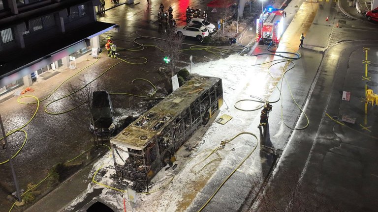 Властите разследват евентуален умишлен палеж