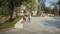 Градинката „Кристал“ ще е с нови гранитни плочи и места за сядане, като идеята на проектантите от А.Д.А включва и "модерно заведение", което е абсолютно необходимо за младите хора, събиращи се там