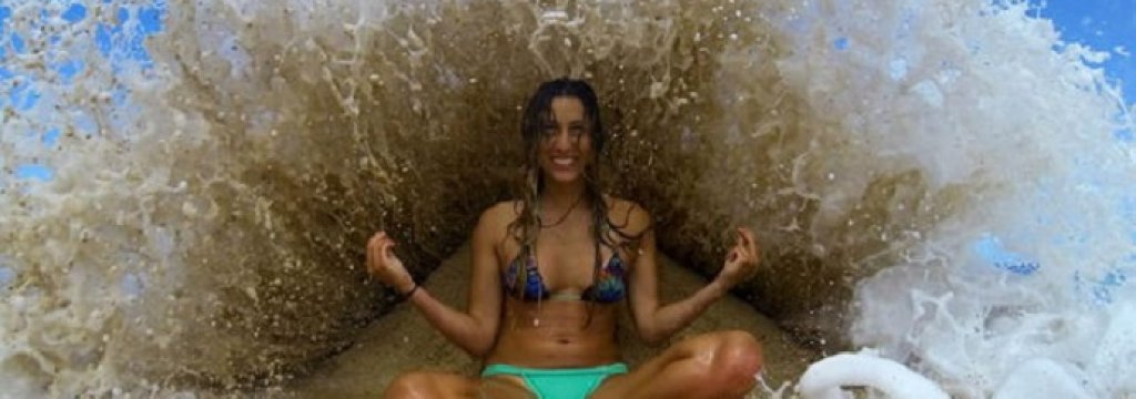 1_This awesome vacation photo_front