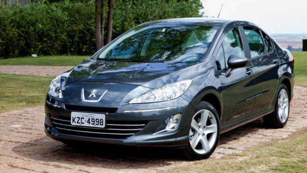 Peugeot-408-1