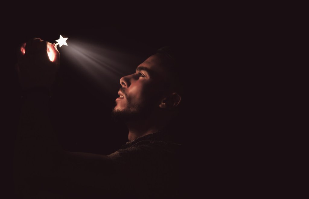 aziz-acharki-4gZ-5iaQJAo-unsplash