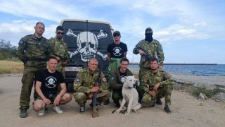 На улицата врагове, във войната - братя: Отрядът "Еспаньол" от руски хулигани в Донбас