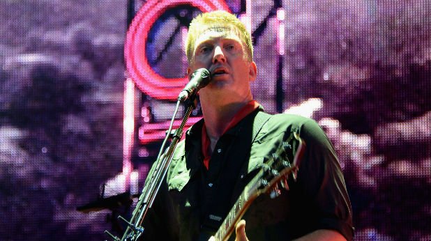 Queens of the Stone Age яхнаха вълната
