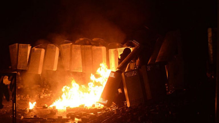 Размириците в украинската столица не стихват