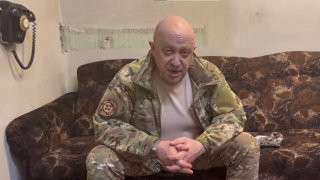 Евгений Пригожин твърди, че хората му са заловили руски офицер, наредил обстрел срещу наемниците