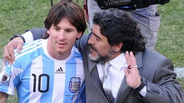 Диего Марадона - треньор на Аржентина през 2010-а. Брадата му отива като на мъж на средна възраст, ще кажете.