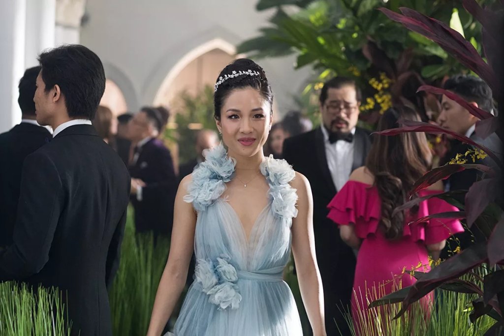 8. \"Crazy Rich Asians\" 
Rotten Tomatoes: 93% 
\"Crazy Rich Asians\" е направен не само защото хората ще го видят, понеже трябва да го видят, а защото хората ще го видят и понеже е хубав филм.