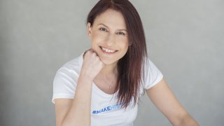Ръководителят на отдел "Култура и човешки капитал" разказва за мотивиращата работна среда във Филип Морис България, за грижата към служителите и тяхната ангажираност към ценностите и визията на компанията, за отличието "Top Employer" за водещ работодател и бъдещия начин на работа.