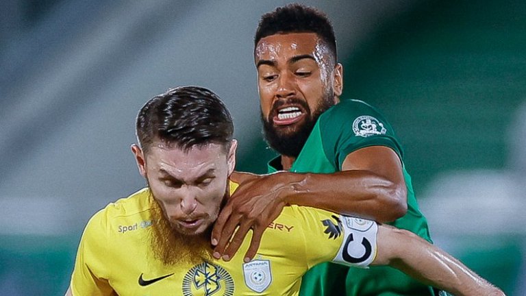 Отборът на Сундберг за малко не се задушил в самолет. Пилотът кацнал принудително