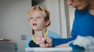 "Да си дете сега всъщност е ужасно изтощително и трудоемко."