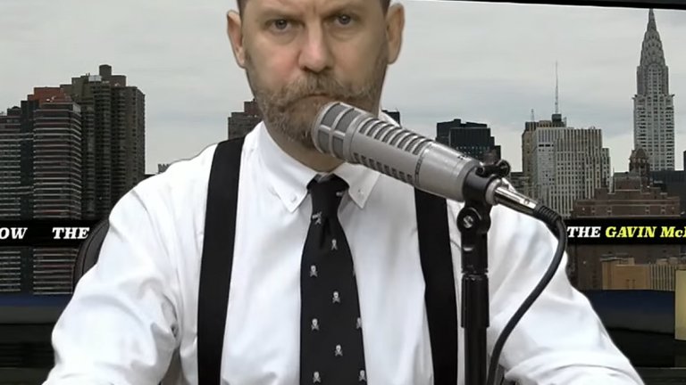 Или как основателят на Vice предпочете да бъде "Гордо момче"