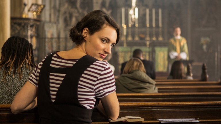 4. Fleabag / "Боклук" (2016-2019)
Шоуто, излязло от комика, сценарист и главна актриса Фийби Уолър-Бридж, още от излизането си обира позитивни ревюта. То е забавен и ироничен поглед към живота на една млада жена с откровени, но спретнато скрити проблеми в семейството, откачени приятели и нужда от внимание. Сериалът е отрупан с награди и осигури сериозно признание на създателката си.