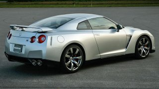 gt-r-3.png