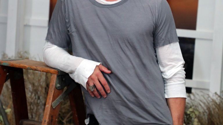 Днес, както самият Брад Пит се изрази, когато получаваше поредната си награда, този път от BAFTA - той е свободен. След битка с алкохола и неуспешния личен живот, той е в топ форма и на върха на славата. Където трябва и заслужава да бъде.