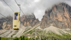 Съоръжението в масива Сасолунго не е за хора с клаустрофобия