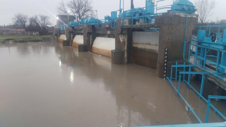 В неделя обстановката постепенно започва да се нормализира