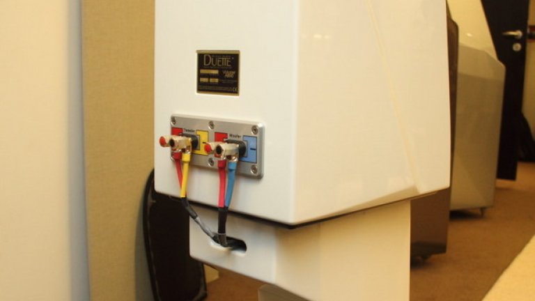 Duette, гледани отзад