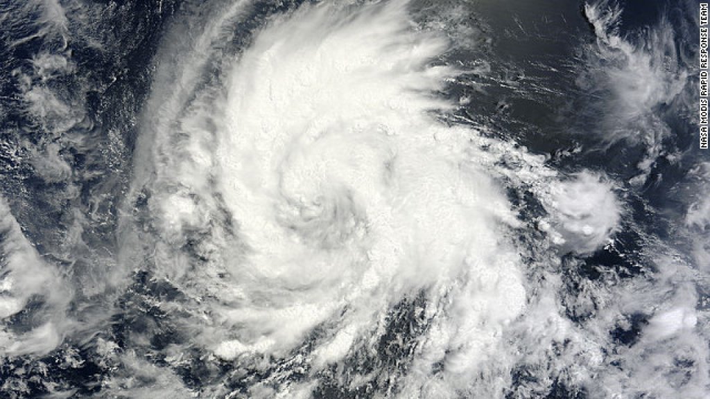 120709113827-hurricane-emilia-satellite-story-top