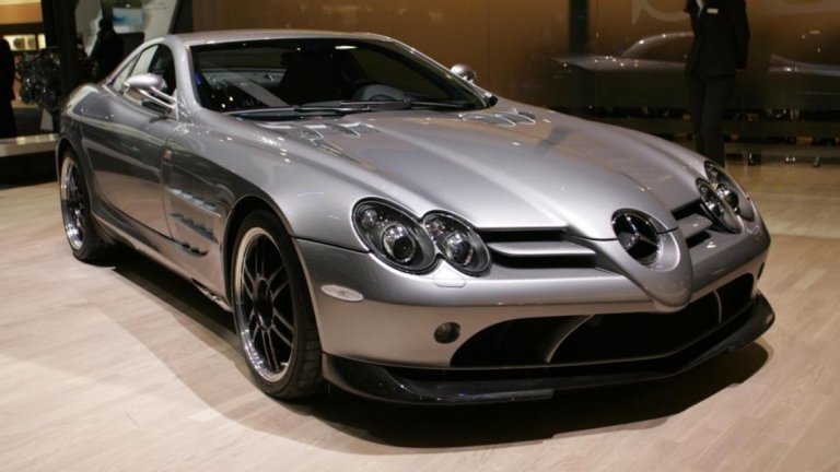 Специалната версия "Stirling Moss" ускорява от 0 до 100 км/ч за 3.5 секунди.