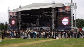 1280px-Sonisphere_Main_Stage