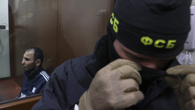 Двама от тях са се признали за виновни