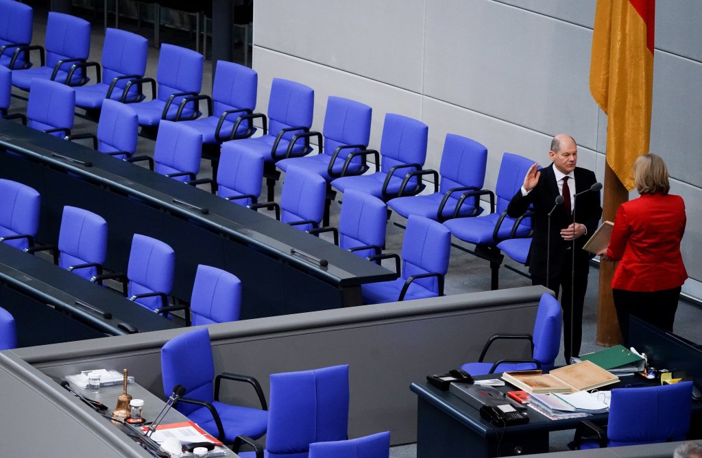 Официално: Краят на Ерата "Меркел" настъпи, време е за Олаф Шолц (Снимки)