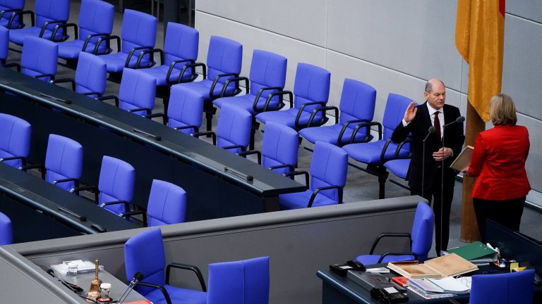 Официално: Краят на Ерата "Меркел" настъпи, време е за Олаф Шолц (Снимки)