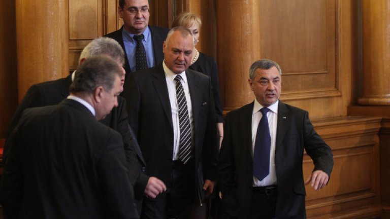 Орхан Исмаилов бе защитен от РБ, както и от ДПС с декларация, прочетена в Народното събрание