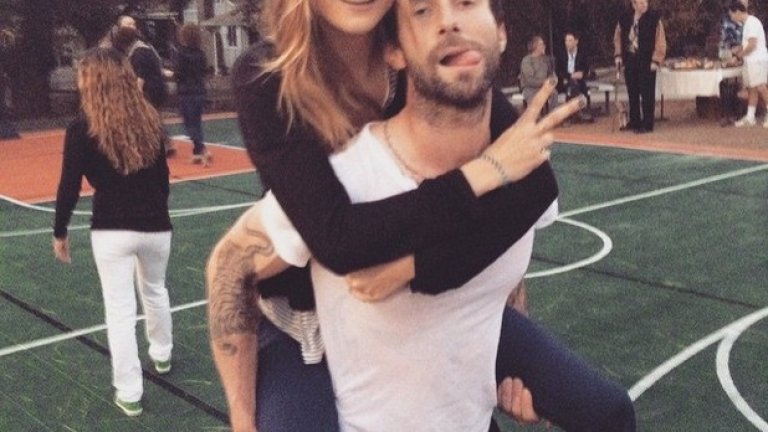 Бехати Принслу. Тя прекара под венчилото фронтмена на The Maroon 5 Адам Лавин, през чието легло минаха десетки красавици (включително и Мария Щарапова).