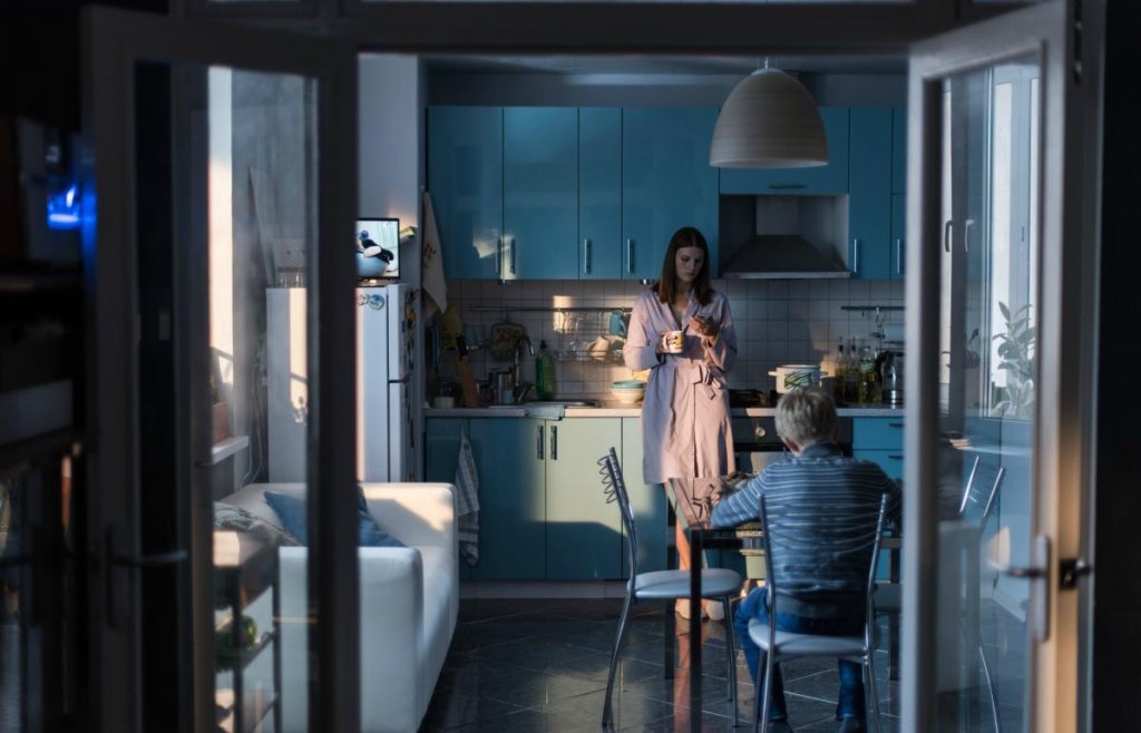 \"Нелюбов\" (Loveless)
Филмът на Андрей Звягинцев беше пренебрегнат на тазгодишните награди \"Оскар\" и се размина само с номинация за най-добър чуждестранен филм. Въпреки всичко, за нас той си остава фаворит и гарантираме, че си заслужава гледането 