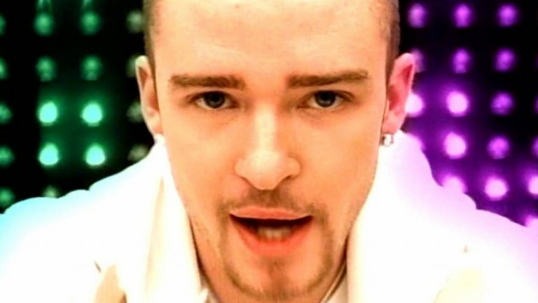2. "Rock Your Body" на Джъстин Тимбърлейк е отказана от Майкъл Джексън
Танцувалното парче е само една от няколкото песни, които Кралят на попа отказва при подготовката на своя последен албум. Така те намират пътя си до първия албум на Джъстин Тимбърлейк - "Justified", и спомагат за превръщането на самия него в истинска поп-звезда.