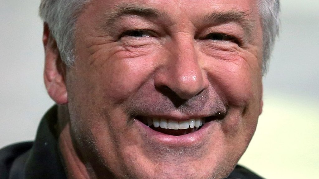 800px-Alec_Baldwin_by_Gage_Skidmore