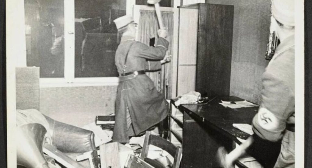 nazis-destroying-property-768x551