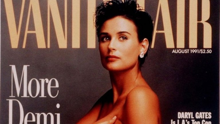 Август, 1991-ва година - Деми Мур се съблича с удоволствие за корицата на списанието бременна в седмия месец.  Преди това никоя холивудска знаменитост не е позирала гола по време на бременността си. И заслугата за снимката отново е на Ани Лейбовиц.