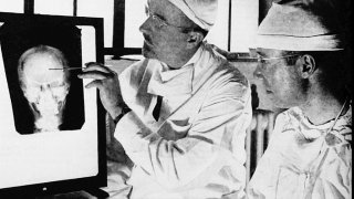 1024px-Turning_the_Mind_Inside_Out_Saturday_Evening_Post_24_May_1941_a_detail_1