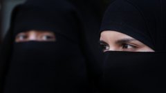 Глобата за носене на покривало за лице на обществено място се предвижда да бъде 10 000 крони