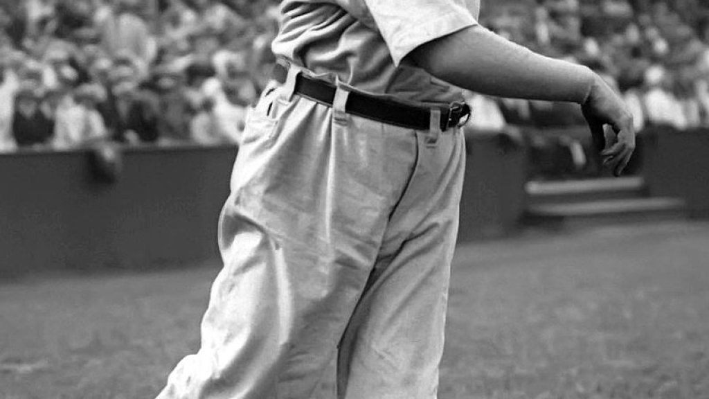 Cy_Young_by_Conlon,_1911-crop