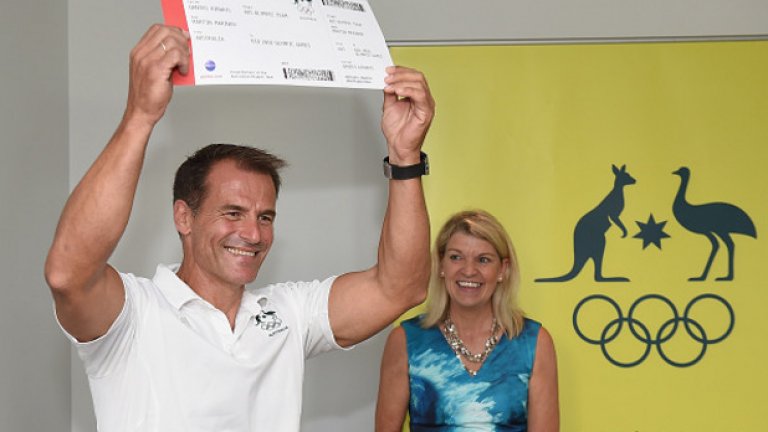 Мартин Маринов. Два месеца тренировки се оказаха достатъчни за 49-годишния софиянец да свали 10 килограма и да спечели две титли от националния шампионат по кану-каяк на Австралия.