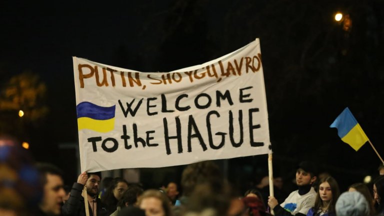 Хиляди излязоха в София на протест срещу руската агресия в Украйна