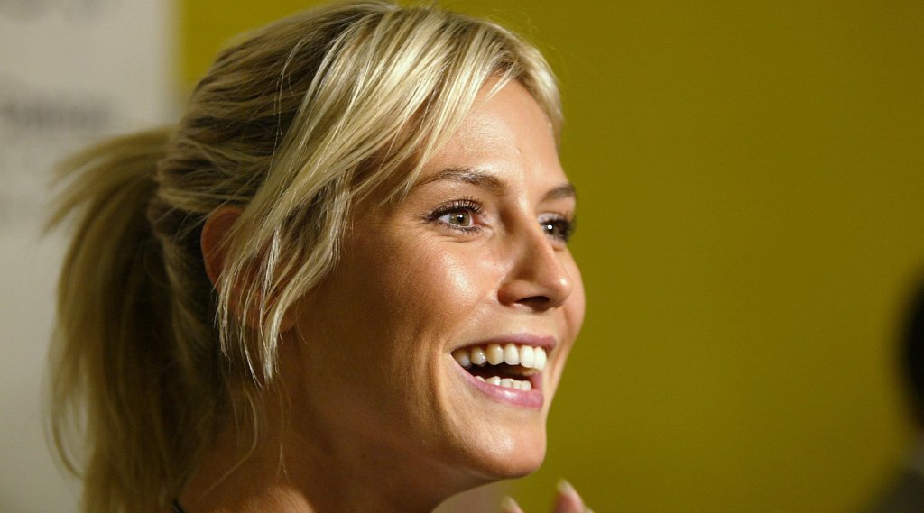 Спечелила е състезание за модели
Първата крачка на германската към международната слава също тръгва от състезание. През 1992 г. Хайди се явява на конкурса “Модел 92” в Германия и финишира първа. Успехът ѝ дава кураж да напусне гимназията, преди да е завършила и да започне работа в десетки модни кампании.