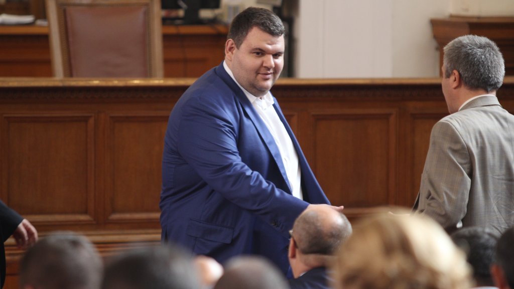 Делян пеевски