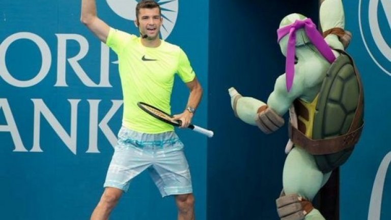 Григор и Федерер в шоу със Спондж Боб и костенурките нинджа