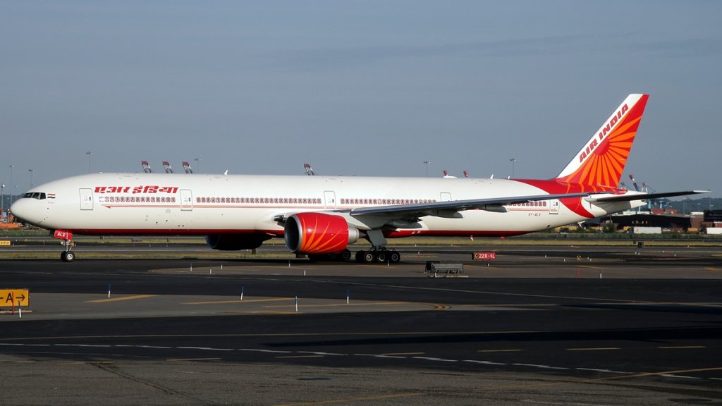 Boeing_777-337-ER,_Air_India_AN1735909